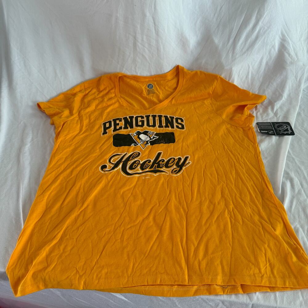 NWT new NHL Penguins hockey t-shirt size 2XL